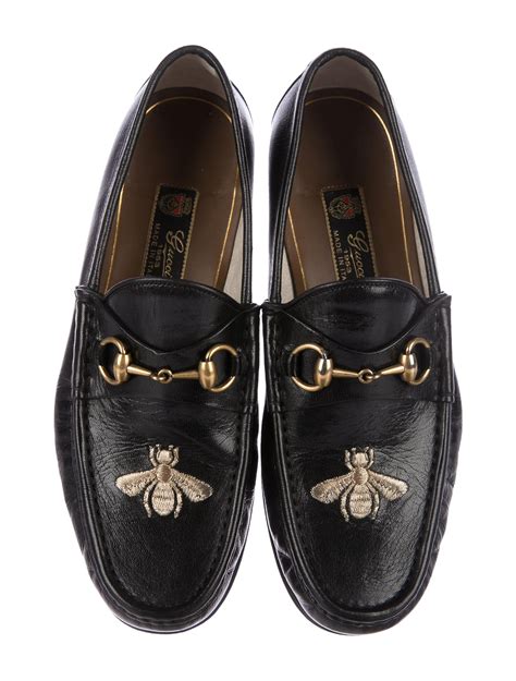 gucci bee shoes outfit mens|gucci shoes bee price.